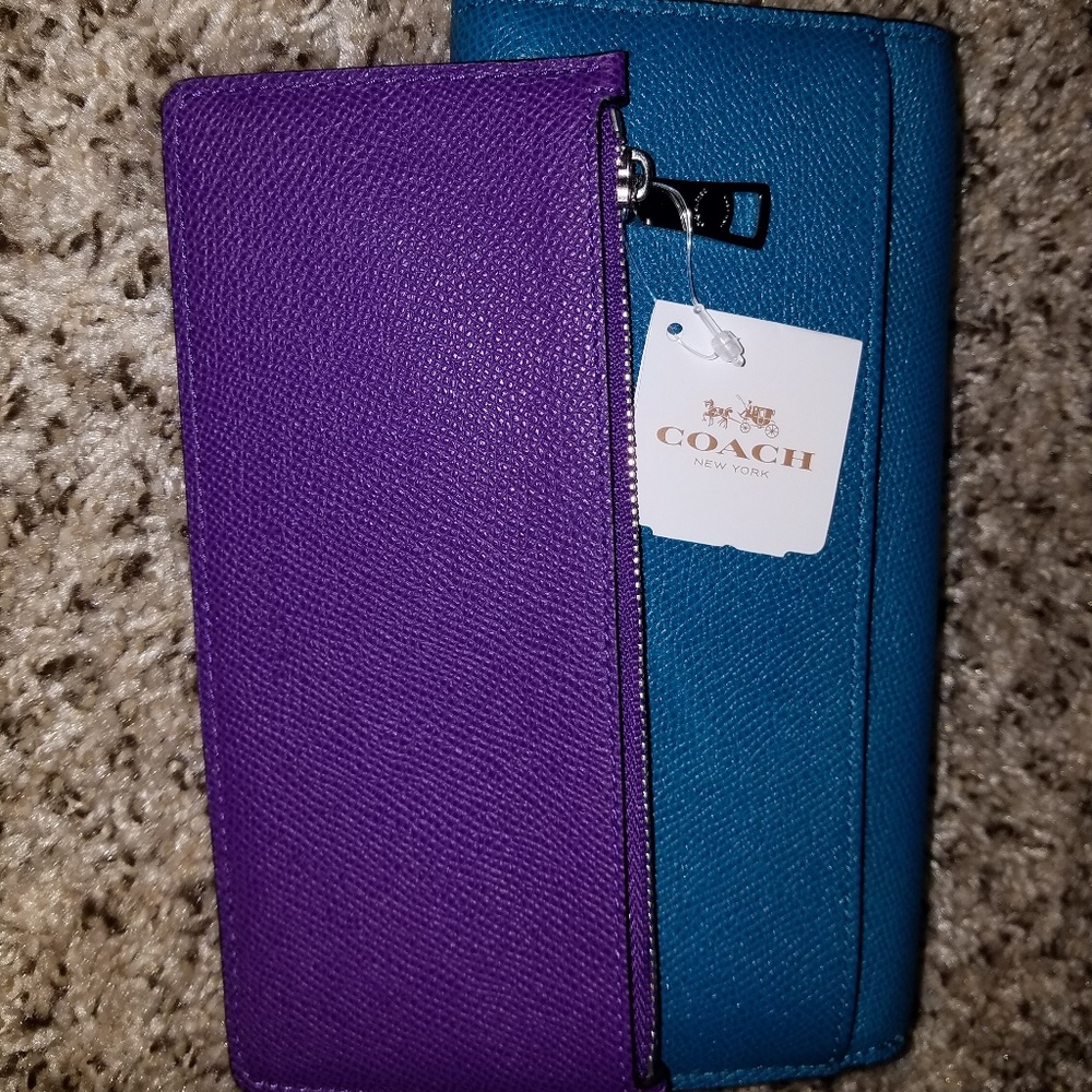 Coach Wallet - Picture 4 of 7